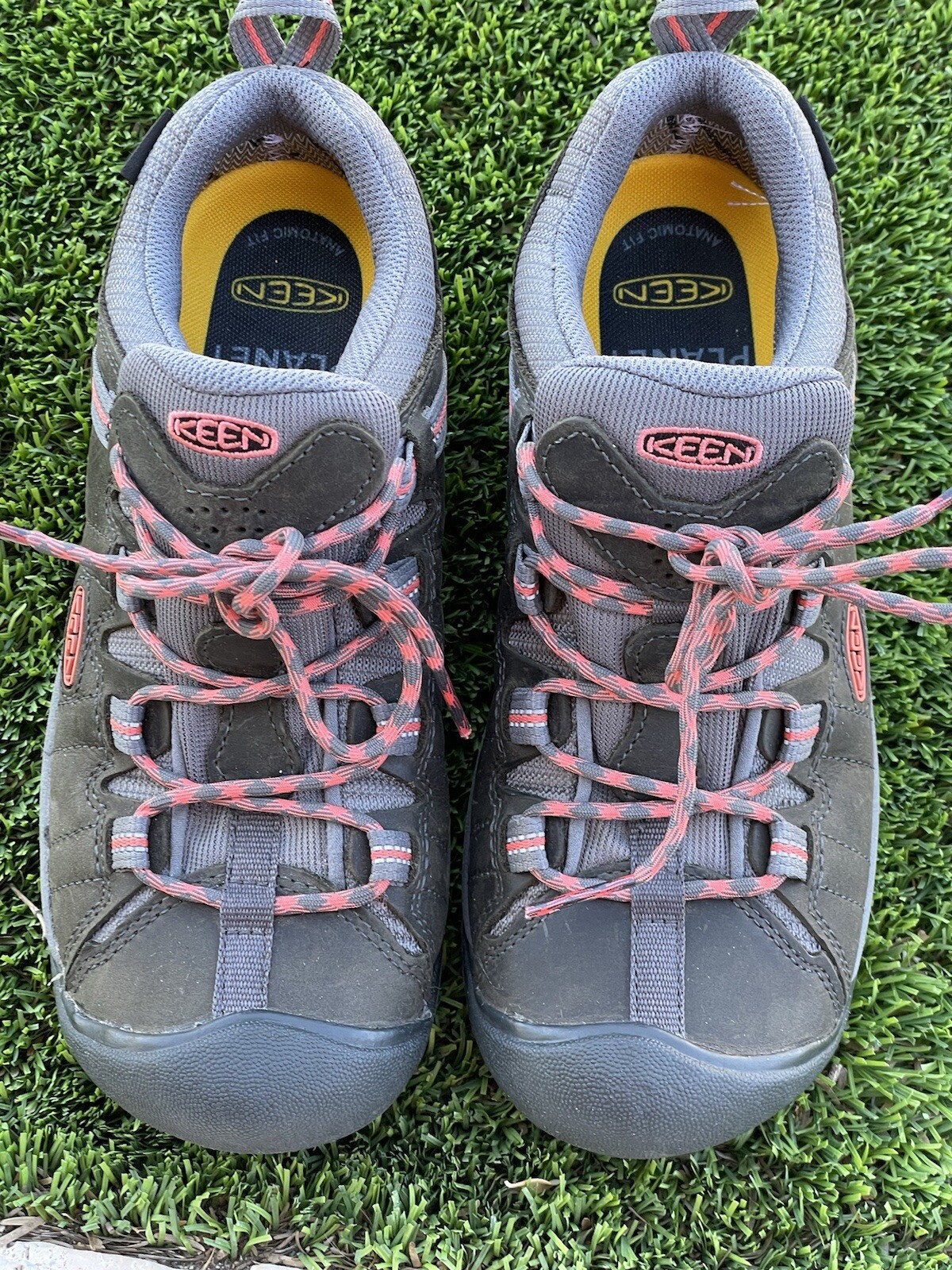 Scarpa da trekking impermeabile KEEN donna taglia 8 M Targhee II (2) 1022815 leggermente usata