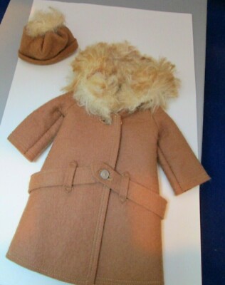 1964 VINTAGE BARBIE FASHION~*IT`S COLD OUTSIDE*~0819~TAN FELT COAT&HAT~BROWN FUR