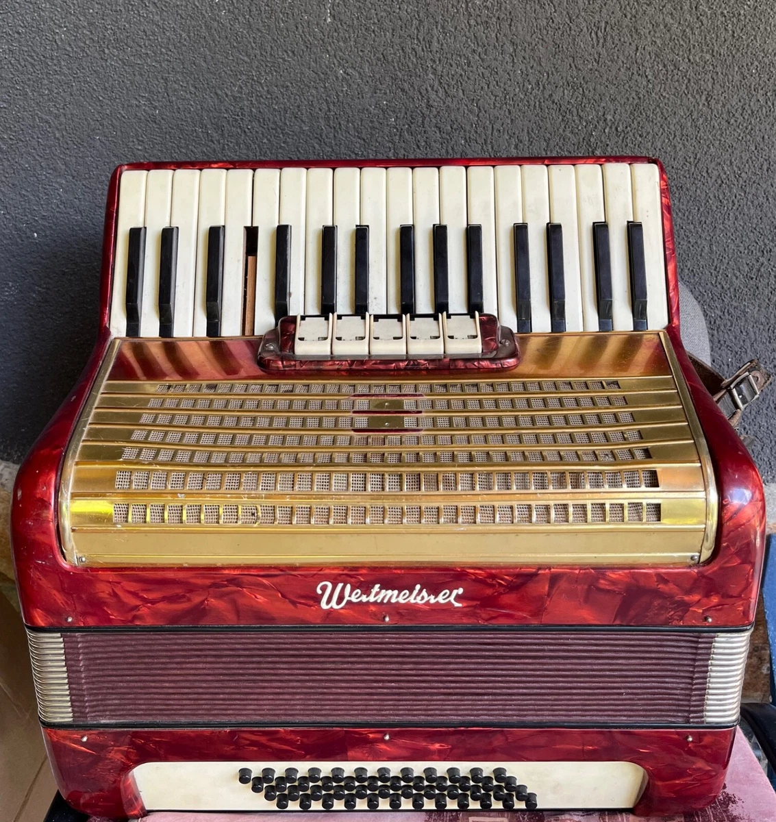 Weltmeister Accordions 48 Bass Keys for sale | eBay