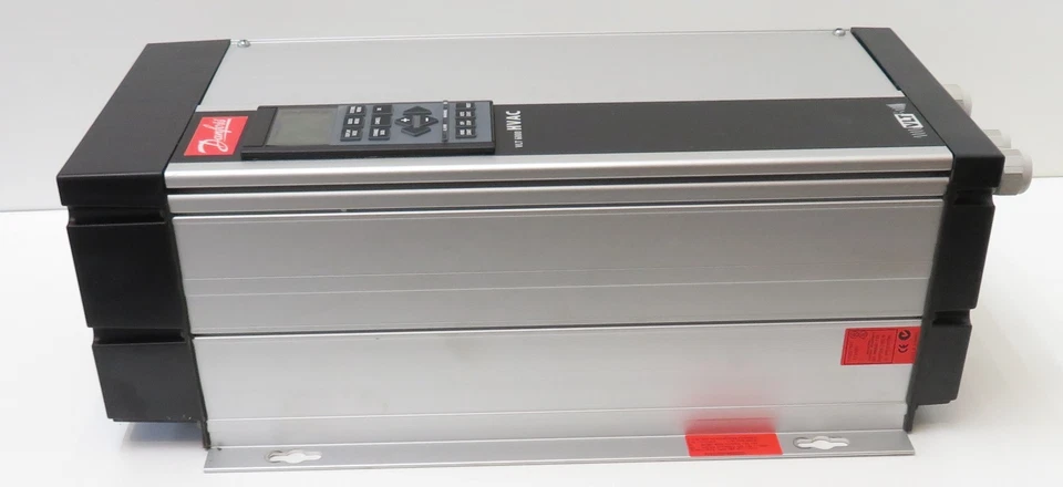 Frequenzumrichter Danfoss VLT6011 Frequency Inverter 7,5kW 10HP 16A 11,5kVA IP54 - Bild 2 von 4