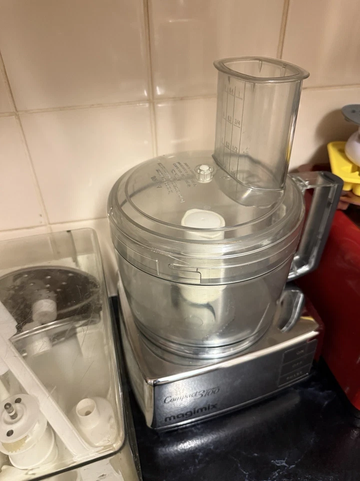 Magimix Compact System 3100 Premium Food Processor - Accessories - Image 3 of 4