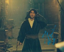 KUMAIL NANJIANI signed Autogramm 20x25cm STAR WARS OBI WAN in Person autograph