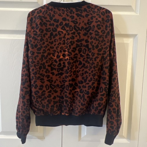 beachlunchlounge beach lunch lounge red leopard print lightweight jacket Medium - Bild 3 von 4