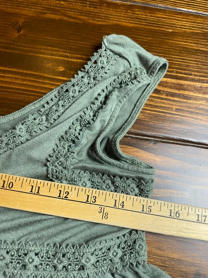 Camiseta sin mangas Mudd, para mujer talla mediana, verde, encaje, recortada Foto 4 de 4