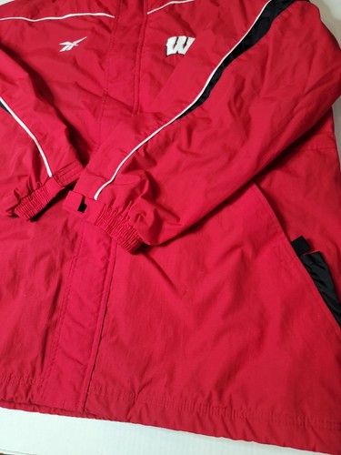 Vintage Reebok Wisconsin Badgers NCAA Red Hooded Jacket Madison Bucky Men's XL - Picture 3 of 12