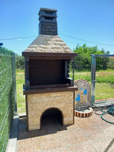 Bildhübscher Steingrill Grillkamin Naturstein  0,90x0.76m auch ohne Verblendung! - Bild 5 von 19