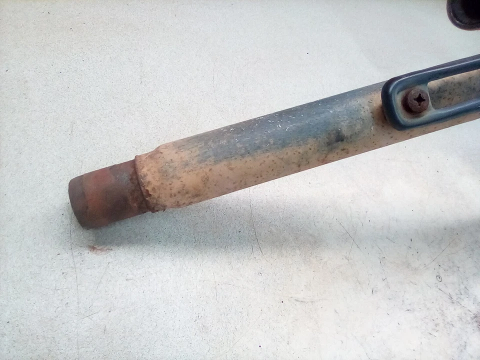 Yamaha Moto 4 YFM 200 1985 cabezal de escape tubo de culata Foto 3 de 4