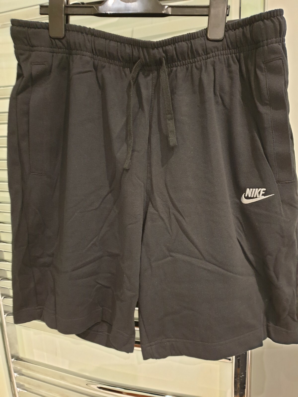 mens nike shorts size large