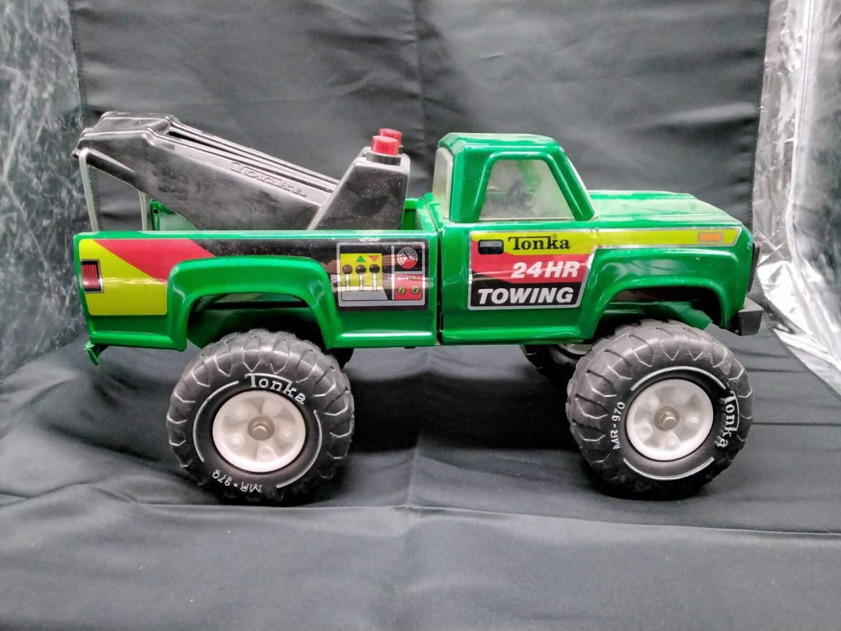 VGC Vintage Tonka 24 HR. Towing Tow Truck Metallic Green Steel
