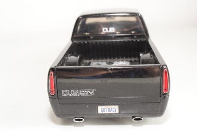 B13 1:18 JADA TOYS CHEVROLET SILVERADO PICK UP DUB BLACK GOOD COND