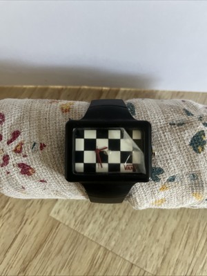 New Vans Off The Wall Watch Women 40mm Black White Checkered Dial VNBB077001