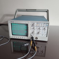 Tektronix TDS410 100MHZ 2-CH Oscilloscope