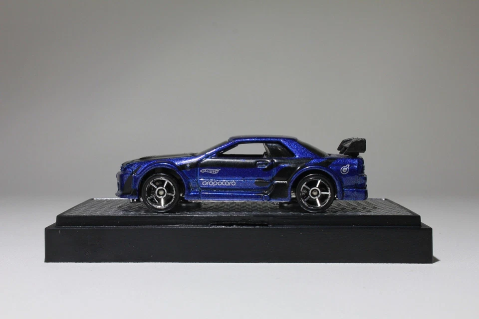 Nissan Skyline GT-R R32 2006 Dropstars "azul oscuro" Foto 2 de 4