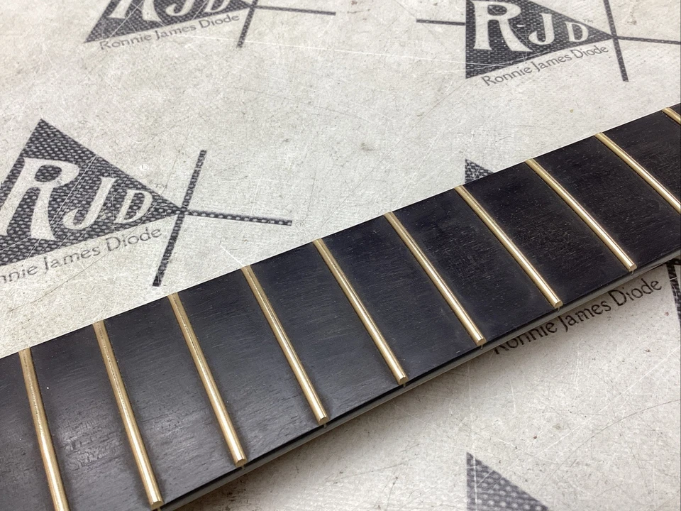 Guitarra Eléctrica Moderna Warmoth Strat Cuello Ébano 24 Trastes Foto 4 de 4