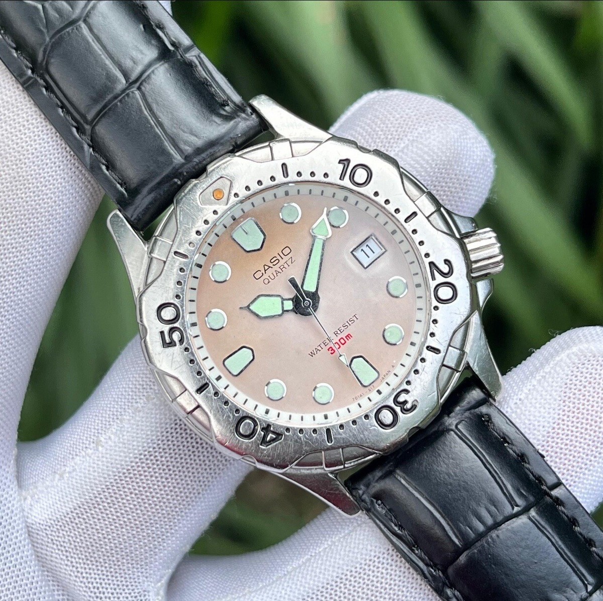 Vintage Casio Salmon Dial 300M Diver Japan Made Swiss Quartz Vintage Casio Salmon Dial 300M Diver Japan Made Swiss Quartz
