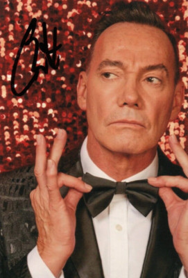 TV/TANZ/THEATER: CRAIG REVEL HORWOOD SIGNIERT 6x4 PORTRAITFOTO + COA