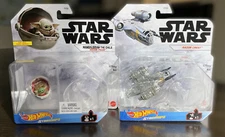 Hot Wheels Star Wars The Mandalorian Starships Razor crest &The Child Hover Pram