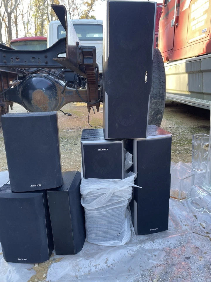 Juego de 7 altavoces Onkyo Ht R530 sonido envolvente con control remoto Foto 2 de 2