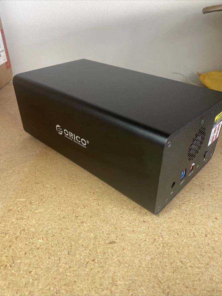 ORICO 3529RUS3 Aluminum 2 Bay USB3.0/eSATA External 3.5'' RAID SATA Hard Drive - Image 3 of 4