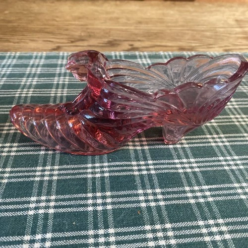 Fenton vintage pink  shoe slipper, cat head and arms, draped. No flaws!