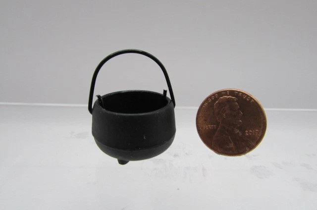 HANDLEY Dollhouse Miniature Metal Black Witch Cauldron IM65608