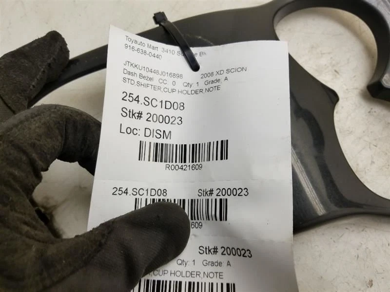 Montaje de bisel de palanca de cambios Scion XD 2008  Foto 3 de 4