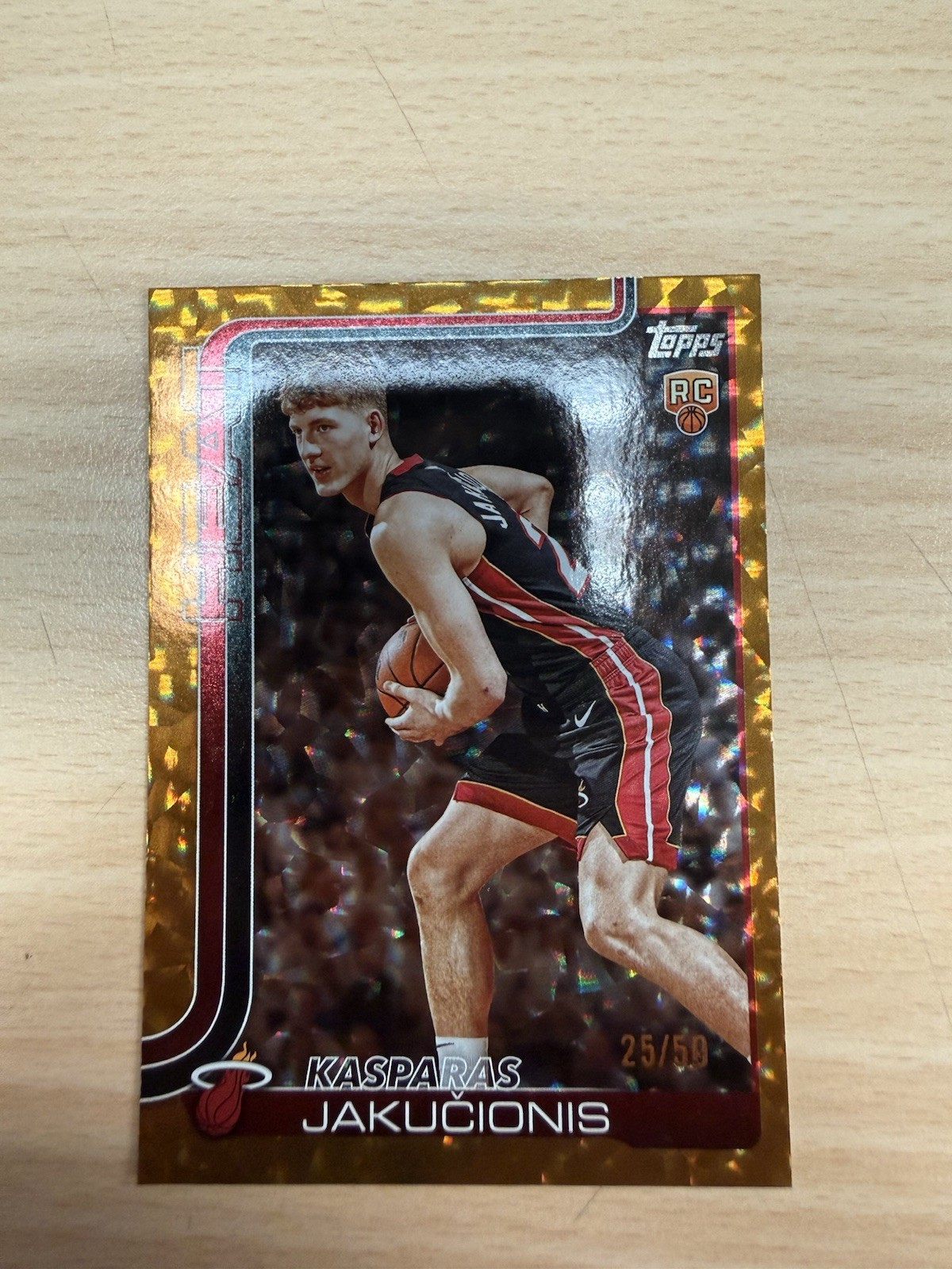 Kasparas Jakucionis Diamanté Gold 25/50 Rookie Card 2025-26 Topps #220