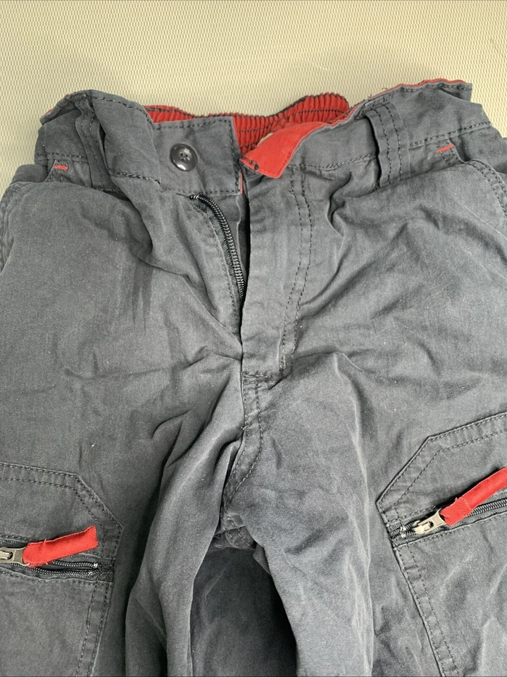 Pantalones tipo carga exterior pierna extraíble Faded Glory negros para niños talla M 8-10 Foto 4 de 4