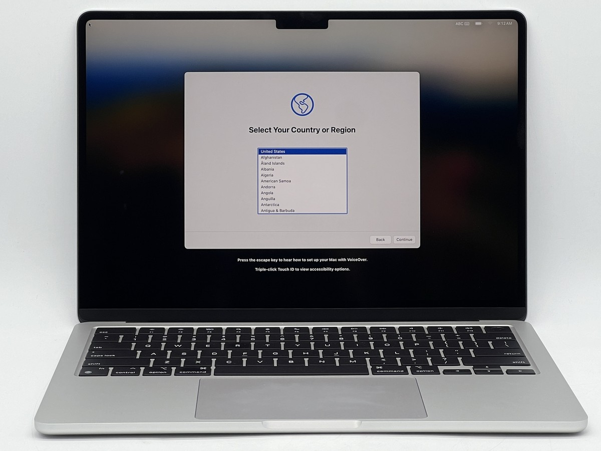 Apple MacBook Air A2681 MLXY3LL/A 13.6 Apple MacBook Air A2681 MLXY3LL/A 13.6