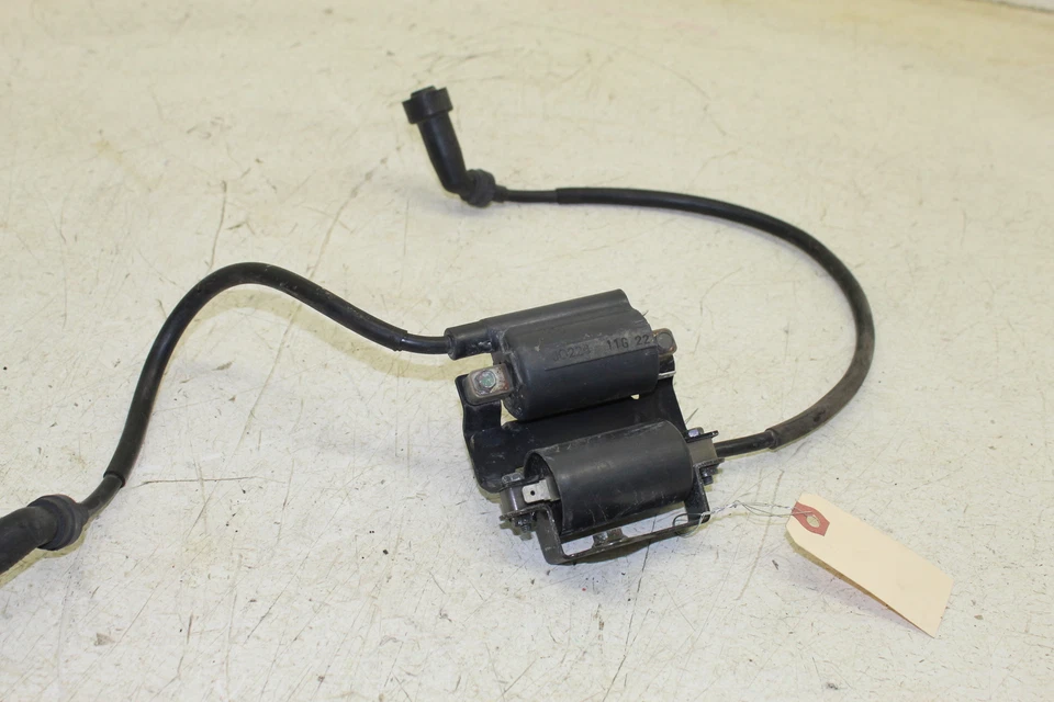 Yamaha Virago250 XV250 2006 OEM cubierta de bobina protector de correa con bobinas de encendido Foto 2 de 2