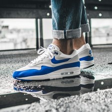 air max 1 og on feet