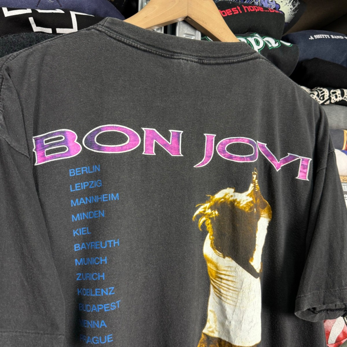VINTAGE 1993 BON JOVI KEEP THE FAITH WORLD TOUR T-SHIRT - SIZE XL