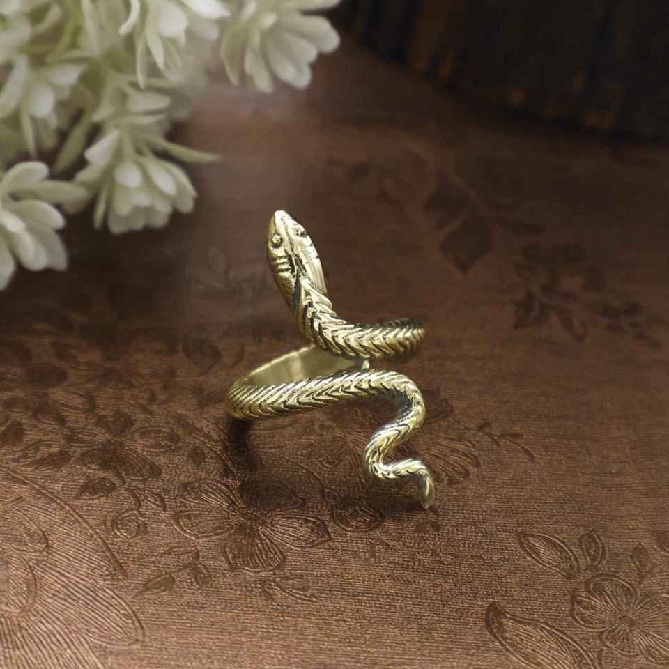 Anillo abierto ajustable de latón dorado serpiente mujeres hombres hecho a mano joyería serpiente Foto 4 de 4