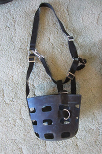 Equal Synthetic Grazing Blue Muzzle Pony Size