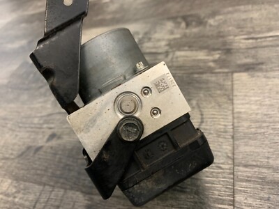 Kawasaki 2011-2015 ZX10R ABS Ninja OEM Oil ABS Brake Pump