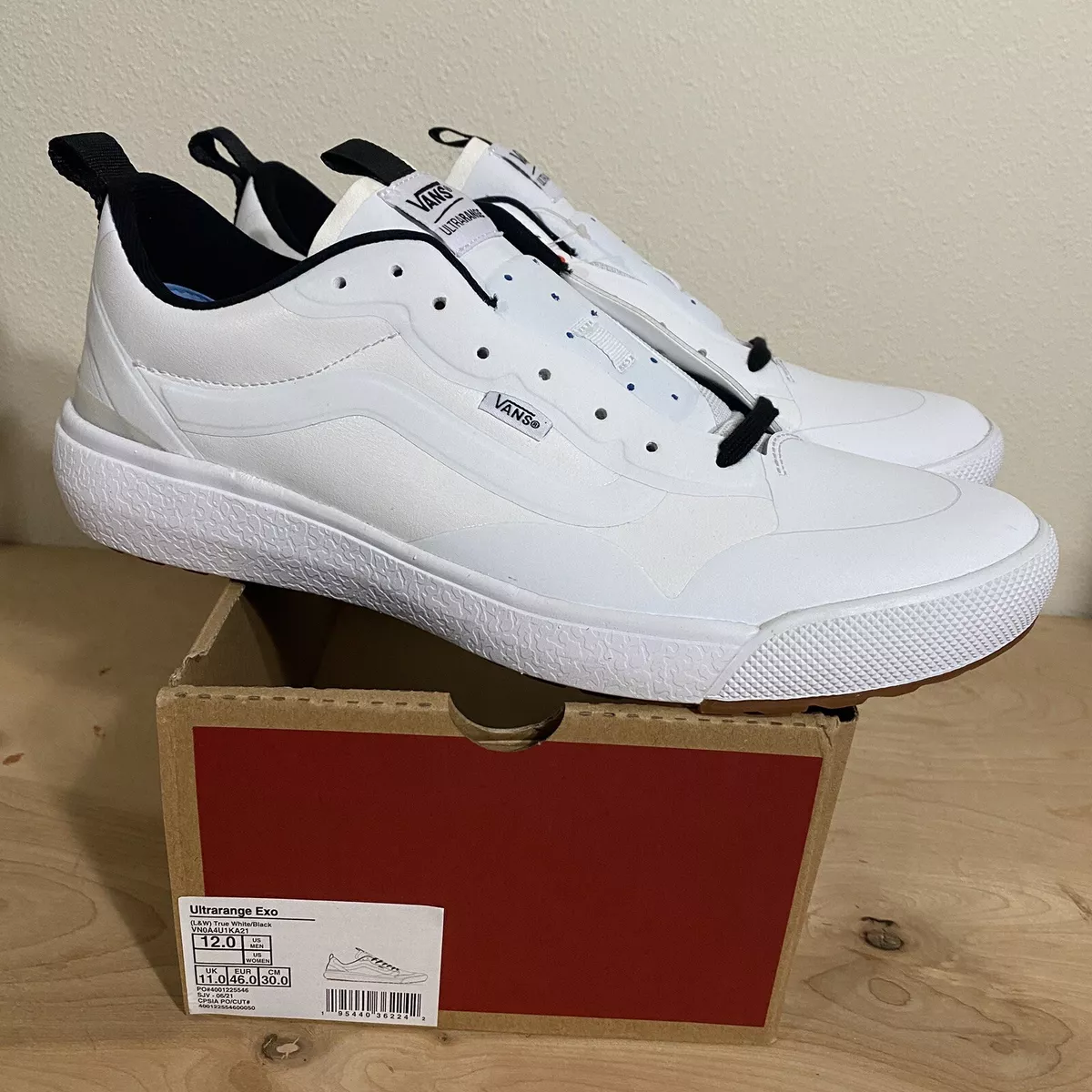 Vans ultrarange sales all white