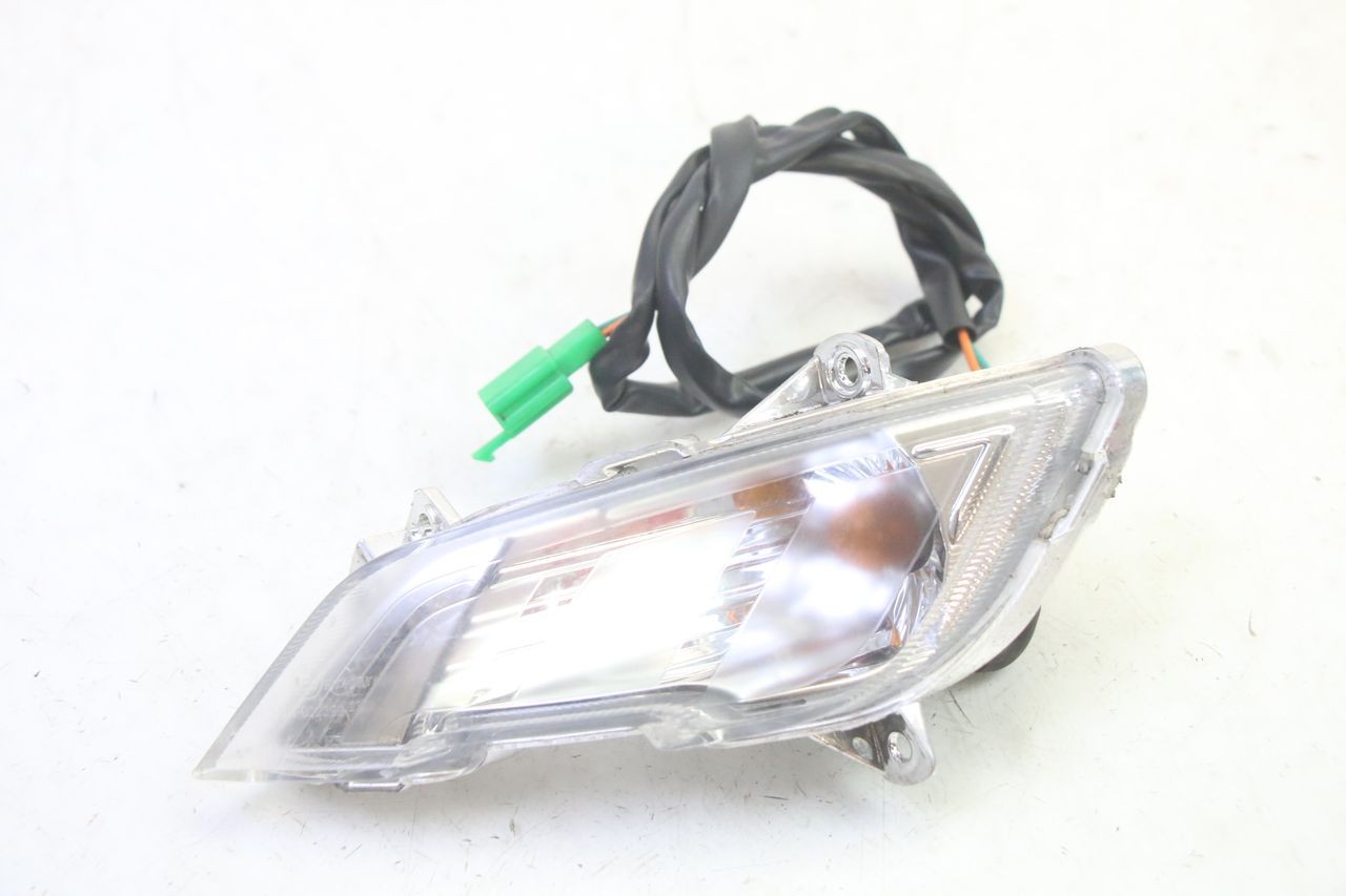 VORNE LINKS BLINKER - PEUGEOT TWEET PRO EFI 4T 50 (2021 - 2022)
