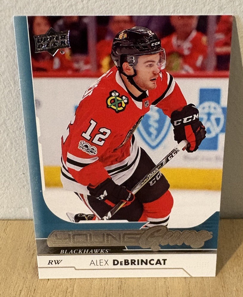 2017-18 Upper Deck - Young Guns Alex DeBrincat #221 (RC)