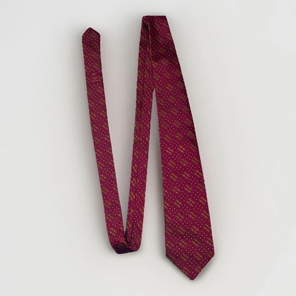 Holland & Sherry London 1836 几何图案手工制作纯丝绸领带洋红色 — 第 2/4 张图片