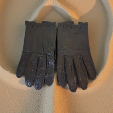 Vintage Kid Leather Gloves W/Design, Size S-M, Black