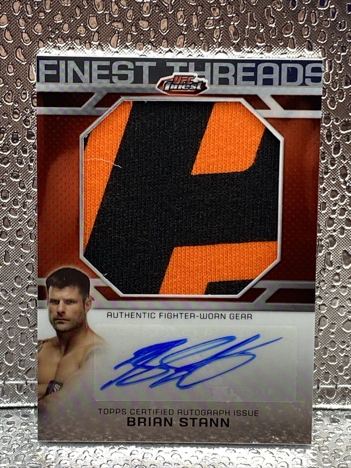 2010 Topps UFC Autographs #FACV Cain Velasquez 1st Signature