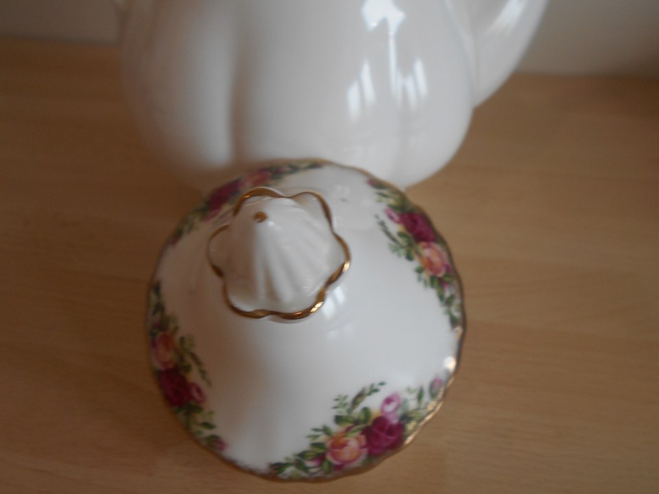 ROYAL ALBERT OLD COUNTRY ROSES Large COFFEE POT eBay