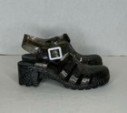 Picture 2 of 8