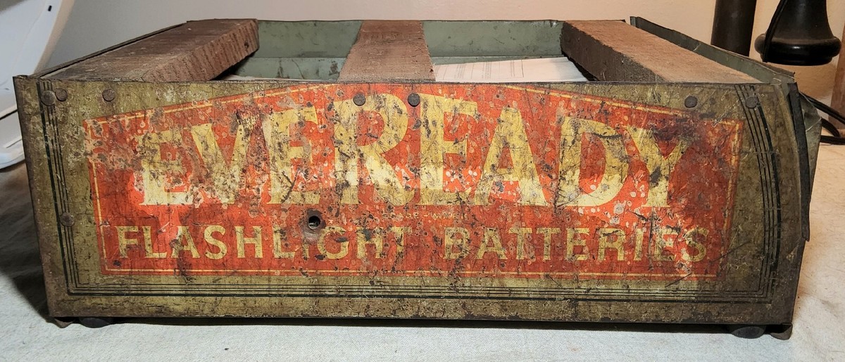 ANTIQUE EVEREADY FLASHLIGHT BATTERIES ADVERTISING METAL STORE