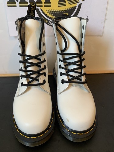 Dr. Martens 1460 White Leather Boots Size UK 3 EU 36 - Imagen 2 de 12
