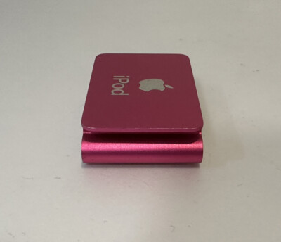 Apple iPod shuffle 2nd Generation Pink (1 GB) Works Great