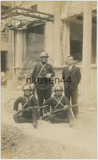 Original Japanese Navy Photo SNLF Troops Army Helmets Shanghai 1932 上海 X22