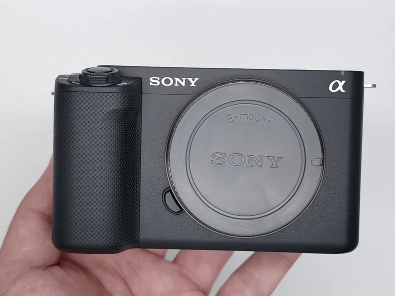 Sony ZV-E1 Full-Frame 12.1MP Side Flip 4K Video Mirrorless Digital Camera Body