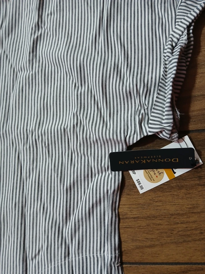 Ropa de dormir Donna Karan para mujer talla grande 3X estampado a rayas cuello en V manga gorra midi Foto 4 de 4