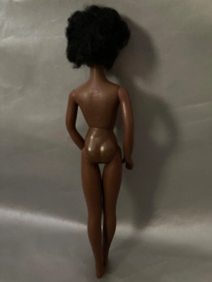 Rare poupée mannequin  noire SEBINO BESSIE - Photo 2/4